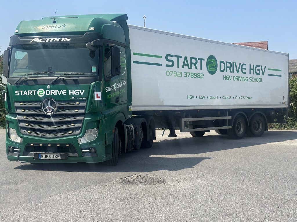 hgv class 1 (C+E) licence training